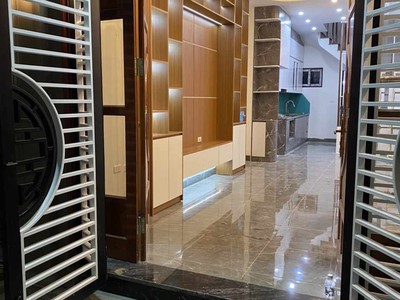 Siêu Rẻ, Bán Nhà Cổ Linh, Thạch Bàn, 40m2, 5Tầng, Gara, Ô Tô, Phân Lô, Full Nội Thất 1