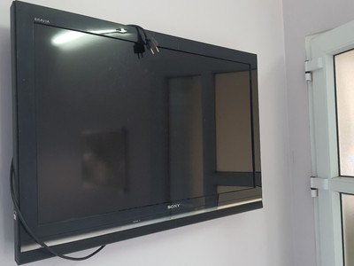 Thanh lý tivi sony 40 inch full hd vẫn đang dùng bình thường 0