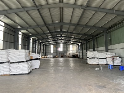 Cho thuê kho 1000m2 đẹp gần trung tâm 0