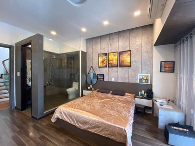 Nhà 3 tầng đẹp như tranh- mặt tiền 7m5 hòa xuân cẩm lệ chỉ 4,x tỷ. 2