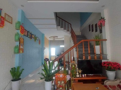 Bán nhà 2 tầng mặt tiền, khu vực đường cách mạng tháng 8   trường chinh. cẩm lệ. diện tích 75m2. 2