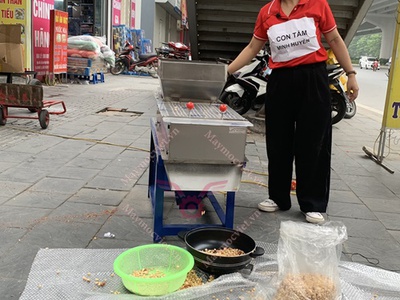 Máy bóc vỏ lụa đậu phộng rang 600 kg/ giờ Vinmax BVL600 6