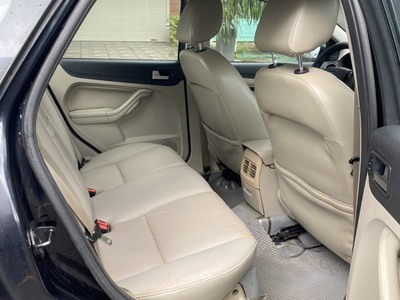 FORD FOCUS 2006 số tự động 5
