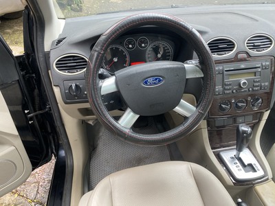 FORD FOCUS 2006 số tự động 6