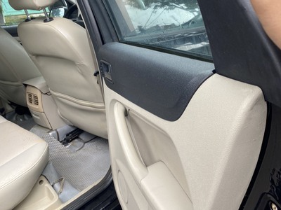 FORD FOCUS 2006 số tự động 8