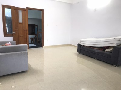 Cho Thuê Nhà Nguyên Căn 3 Tầng Mặt Tiền Biển Nguyễn Tất Thành Khu vực sầm uất 8