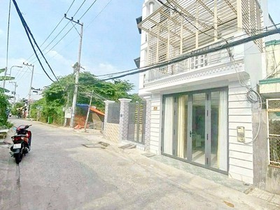 Chính chủ cho thuê CH 3 tầng số 39 mặt phố hoàng cầu 248