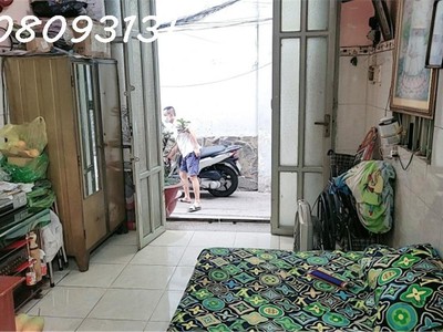 Chính chủ cho thuê CH 3 tầng số 39 mặt phố hoàng cầu 827