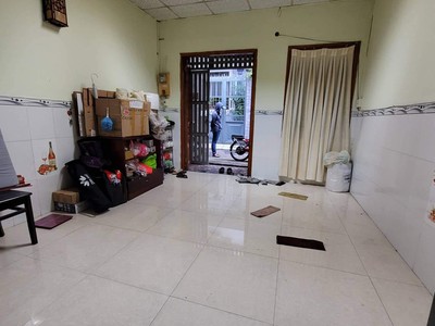 Chính chủ cho thuê CH 3 tầng số 39 mặt phố hoàng cầu 588