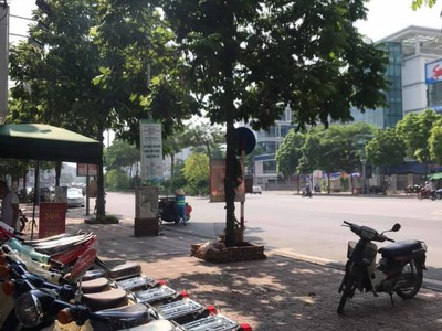 Chính chủ cho thuê CH 3 tầng số 39 mặt phố hoàng cầu 596