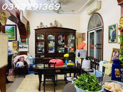 Chính chủ cho thuê CH 3 tầng số 39 mặt phố hoàng cầu 681