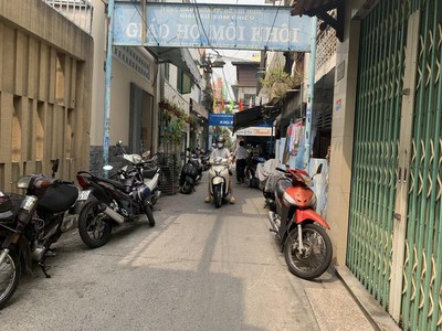 Chính chủ cho thuê CH 3 tầng số 39 mặt phố hoàng cầu 153