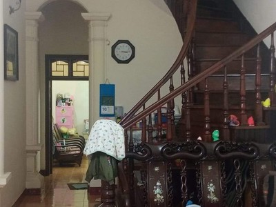 Chính chủ cho thuê CH 3 tầng số 39 mặt phố hoàng cầu 255