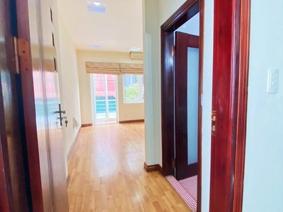 Chính chủ cho thuê CH 3 tầng số 39 mặt phố hoàng cầu 777