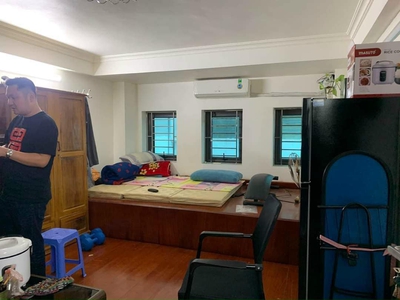 Chính chủ cho thuê CH 3 tầng số 39 mặt phố hoàng cầu 567