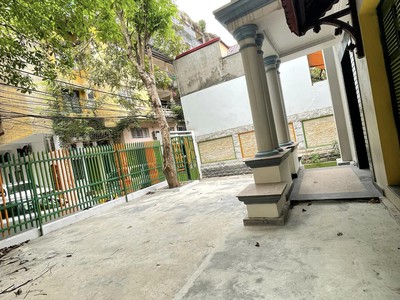 Chính chủ cho thuê CH 3 tầng số 39 mặt phố hoàng cầu 687