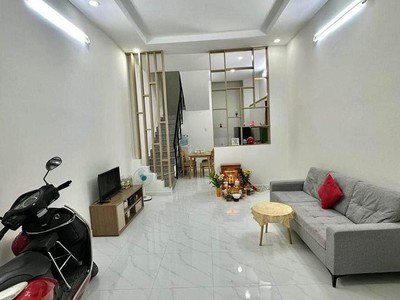 Chính chủ cho thuê CH 3 tầng số 39 mặt phố hoàng cầu 865