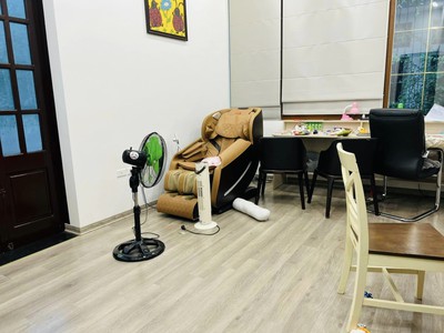 Chính chủ cho thuê CH 3 tầng số 39 mặt phố hoàng cầu 460