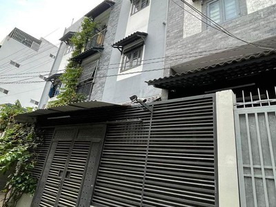 Chính chủ cho thuê CH 3 tầng số 39 mặt phố hoàng cầu 915