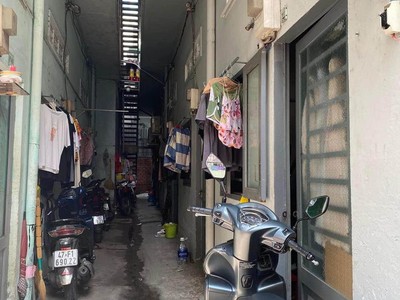 Chính chủ cho thuê CH 3 tầng số 39 mặt phố hoàng cầu 889