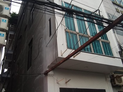Chính chủ cho thuê CH 3 tầng số 39 mặt phố hoàng cầu 110