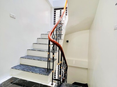 Bán nhà hoàng mai, đền lừ 41m, 5 tầng, oto, kinh doanh, 2 thoáng, mới đẹp 4