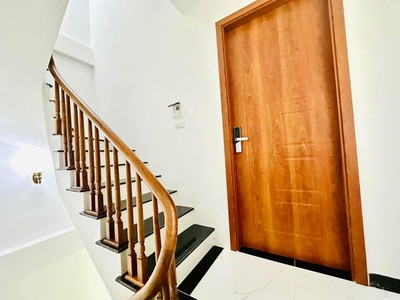 Vân đồn- lô góc-Nhà mới kinh koong  20m ra mặt phố- giá hơn 4 tỷ 2