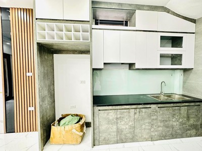 Vân đồn- lô góc-Nhà mới kinh koong  20m ra mặt phố- giá hơn 4 tỷ 3