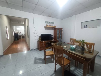 Chính chủ cho thuê CH 3 tầng số 39 mặt phố hoàng cầu 79