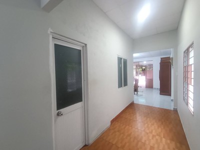 Chính chủ cho thuê CH 3 tầng số 39 mặt phố hoàng cầu 80