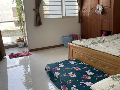 Chính chủ cho thuê CH 3 tầng số 39 mặt phố hoàng cầu 474