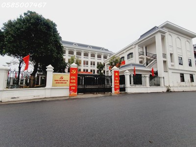 Chính chủ cho thuê CH 3 tầng số 39 mặt phố hoàng cầu 702