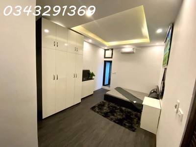 Chính chủ cho thuê CH 3 tầng số 39 mặt phố hoàng cầu 781