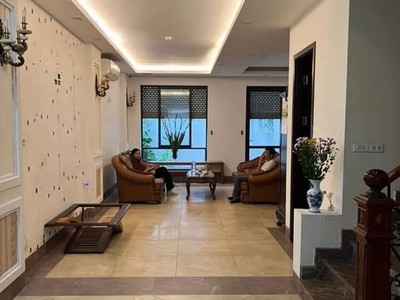Chính chủ cho thuê CH 3 tầng số 39 mặt phố hoàng cầu 790
