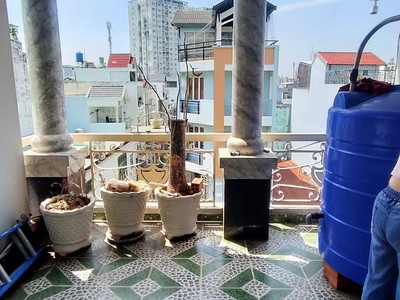 Chính chủ cho thuê CH 3 tầng số 39 mặt phố hoàng cầu 1