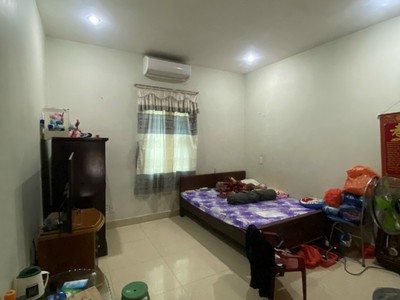 Chính chủ cho thuê CH 3 tầng số 39 mặt phố hoàng cầu 724