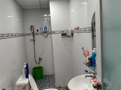 Chính chủ cho thuê CH 3 tầng số 39 mặt phố hoàng cầu 17