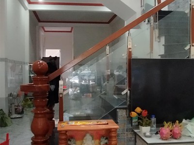 Chính chủ cho thuê CH 3 tầng số 39 mặt phố hoàng cầu 35