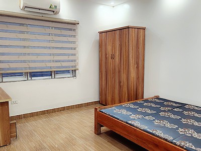 Chính chủ cho thuê CH 3 tầng số 39 mặt phố hoàng cầu 745