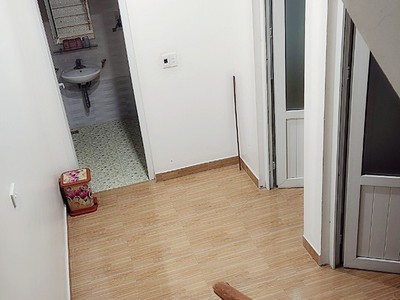 Chính chủ cho thuê CH 3 tầng số 39 mặt phố hoàng cầu 747