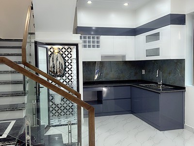 Chính chủ cho thuê CH 3 tầng số 39 mặt phố hoàng cầu 734