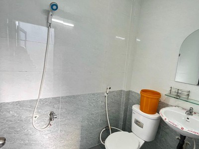 Chính chủ cho thuê CH 3 tầng số 39 mặt phố hoàng cầu 438