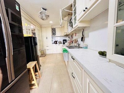 Chính chủ cho thuê CH 3 tầng số 39 mặt phố hoàng cầu 645