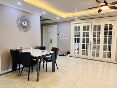 Chính chủ cho thuê CH 3 tầng số 39 mặt phố hoàng cầu 647
