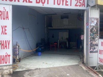Chính chủ cho thuê CH 3 tầng số 39 mặt phố hoàng cầu 649