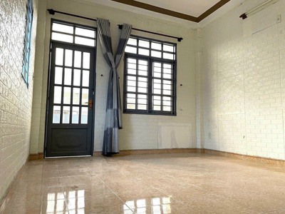 Bán gấp nhà 1 lầu 65m2,Lê Thị Hà,Tân Xuân,Hóc Môn,giá 750 triệu.SHR. 3