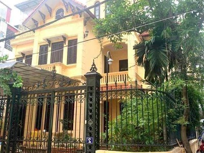 Chính chủ cho thuê CH 3 tầng số 39 mặt phố hoàng cầu 2006