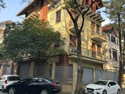Chính chủ cho thuê CH 3 tầng số 39 mặt phố hoàng cầu 1427