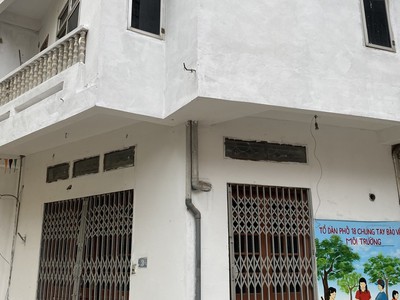Chính chủ cho thuê CH 3 tầng số 39 mặt phố hoàng cầu 1358