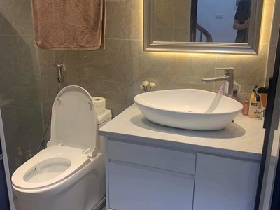 Chính chủ cho thuê CH 3 tầng số 39 mặt phố hoàng cầu 1685